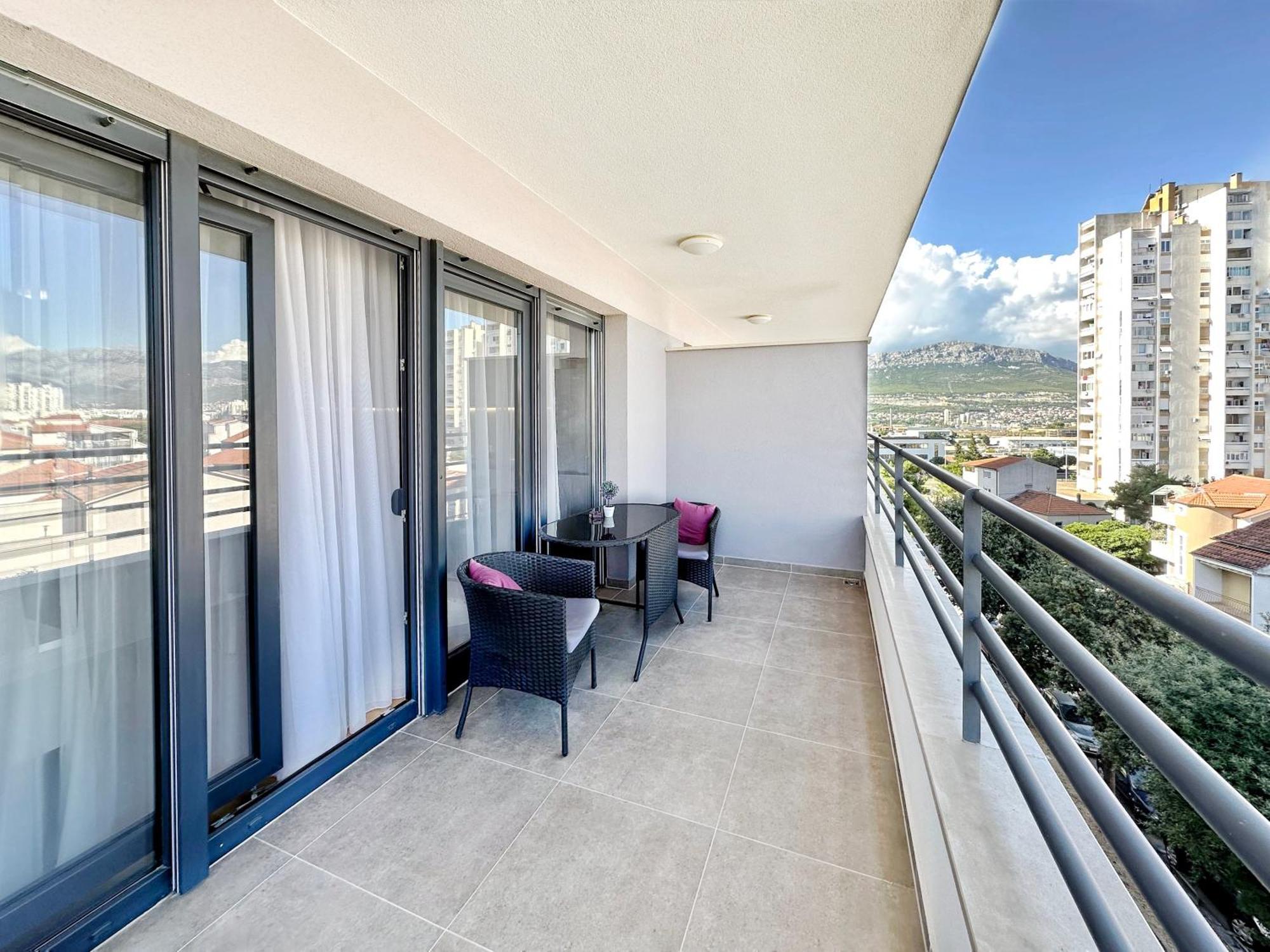 Апартаменты S'Akvarel 4 - Private Garage Сплит Экстерьер фото